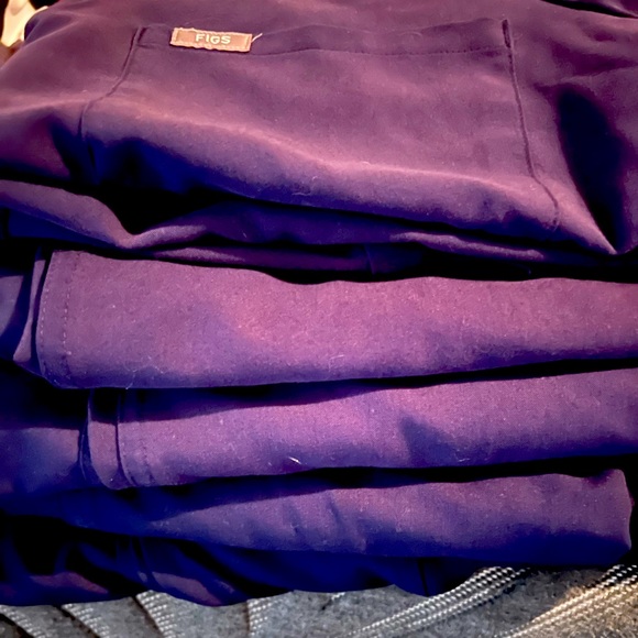 Figs scrubs